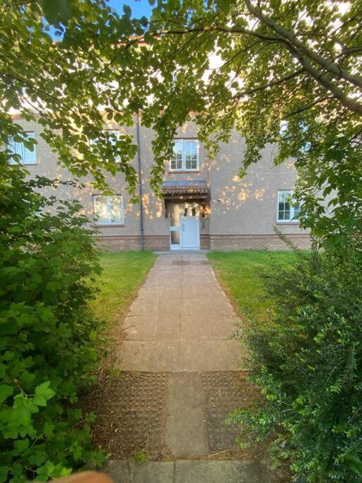 Apartment With Parking, Close To The Raigmore Hospital Inverness Exterior foto